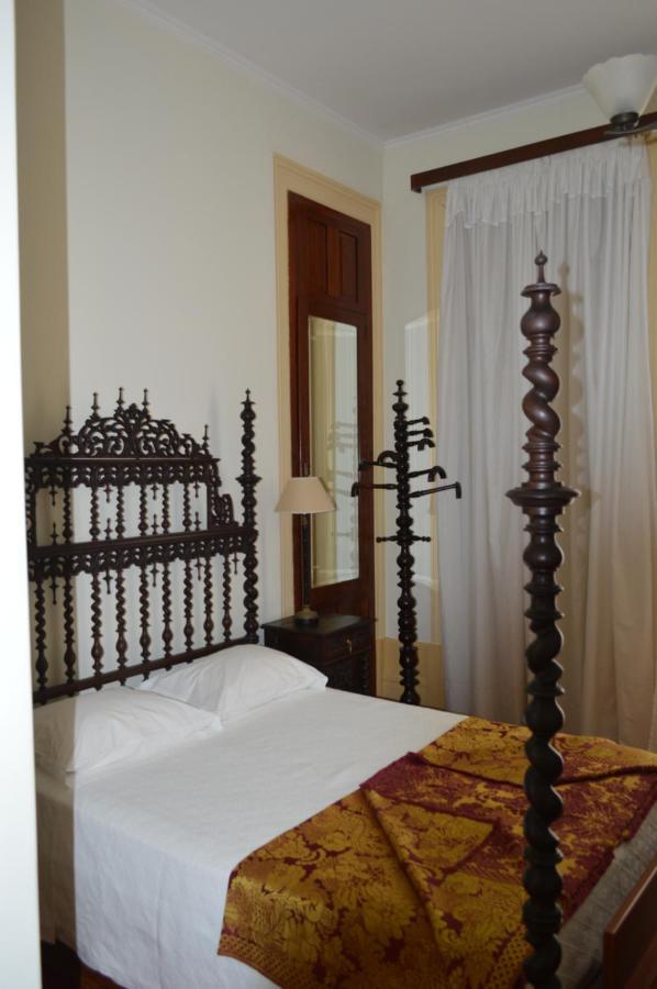 Casa Vermelha Inn *